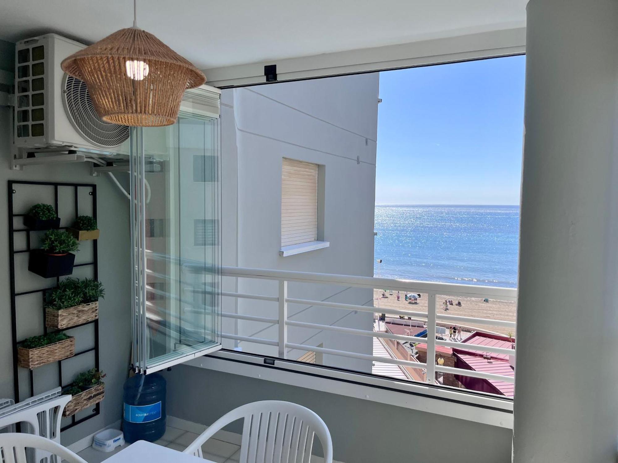 Modern Apartment On The Beach With Pool Calpe Buitenkant foto