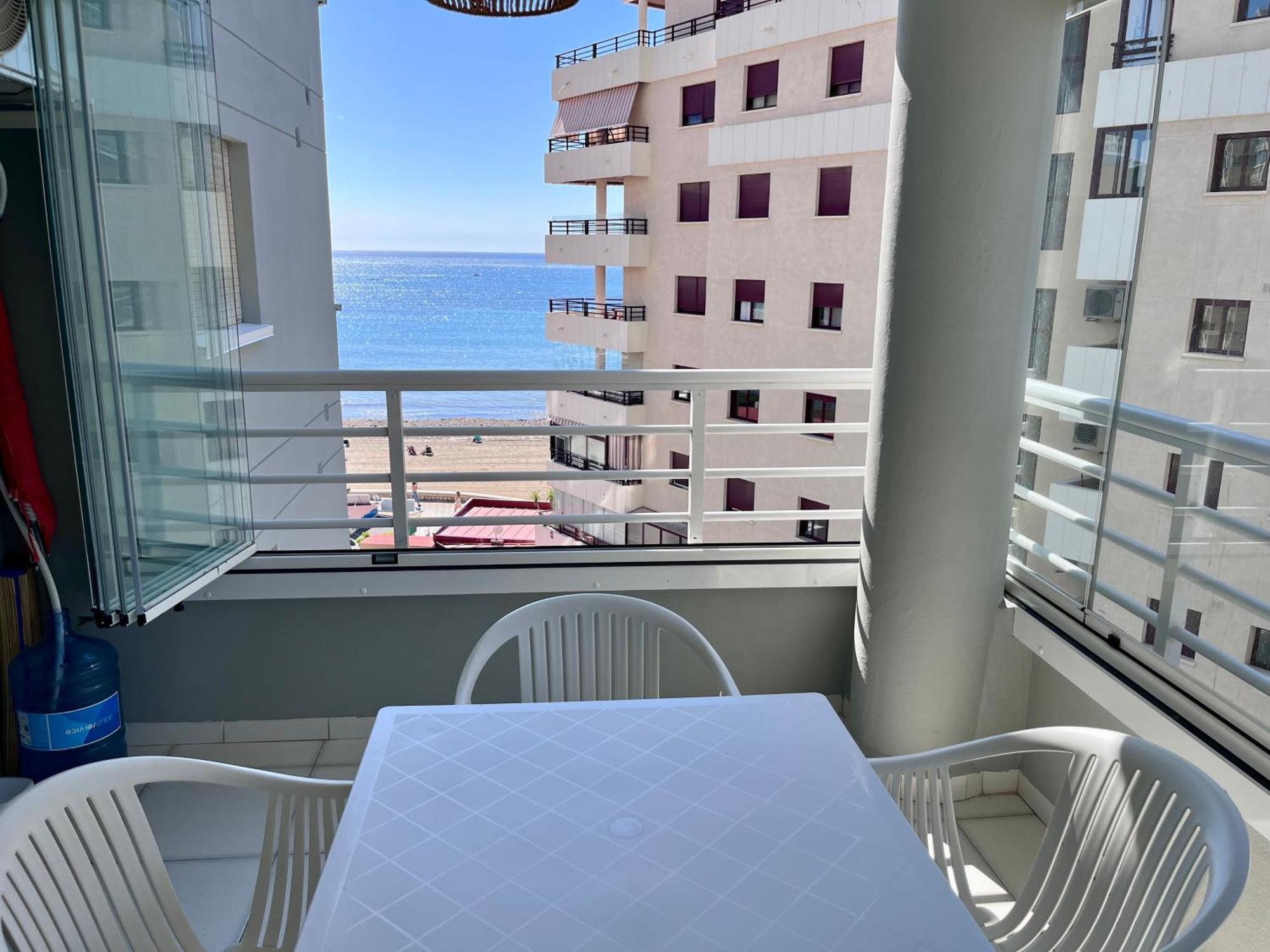 Modern Apartment On The Beach With Pool Calpe Buitenkant foto