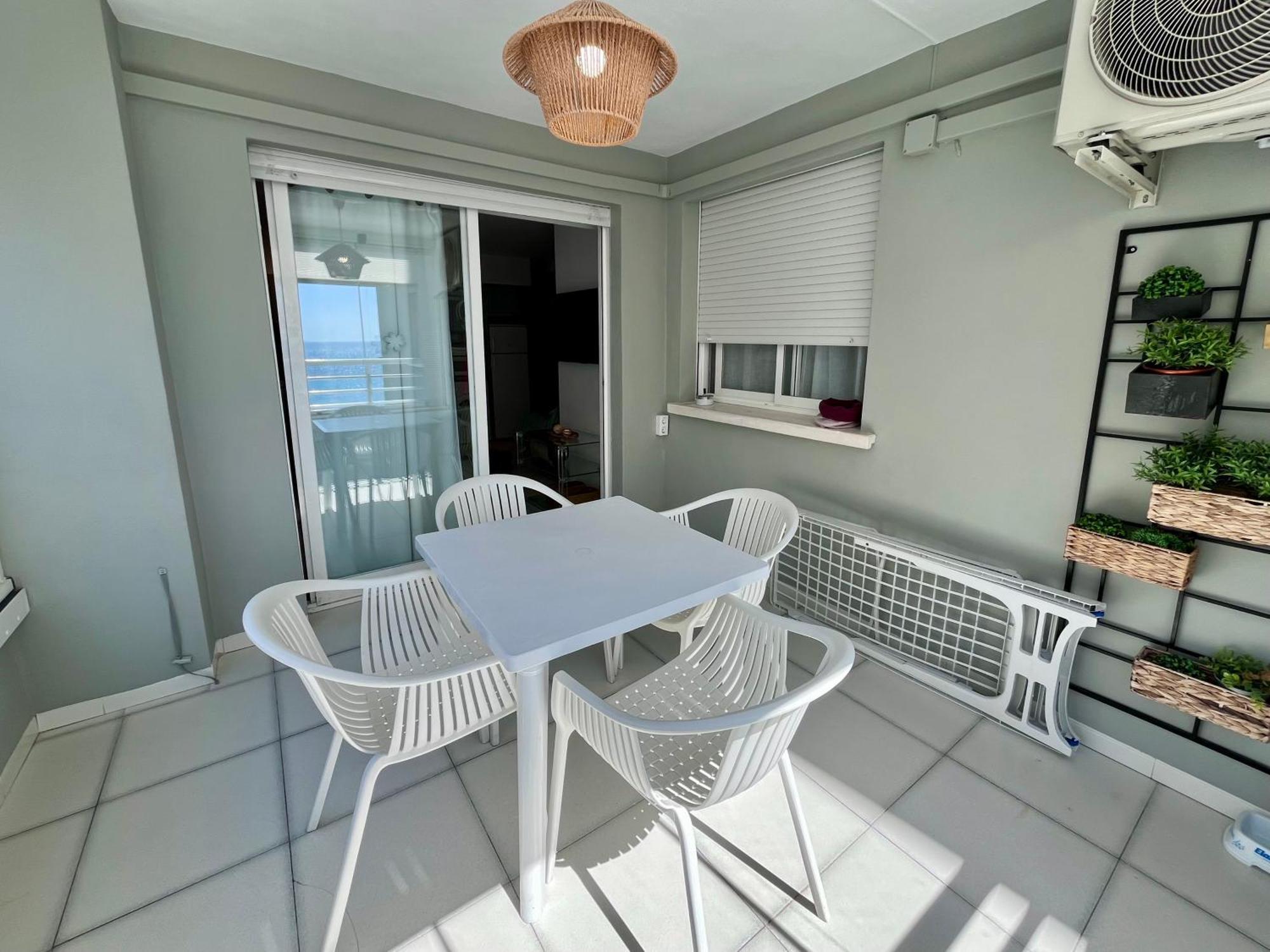 Modern Apartment On The Beach With Pool Calpe Buitenkant foto